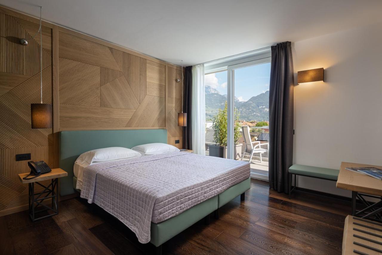 Aris Apartments & Sky Pool - Tonelli Hotels - Adult Friendly Riva del Garda Kültér fotó
