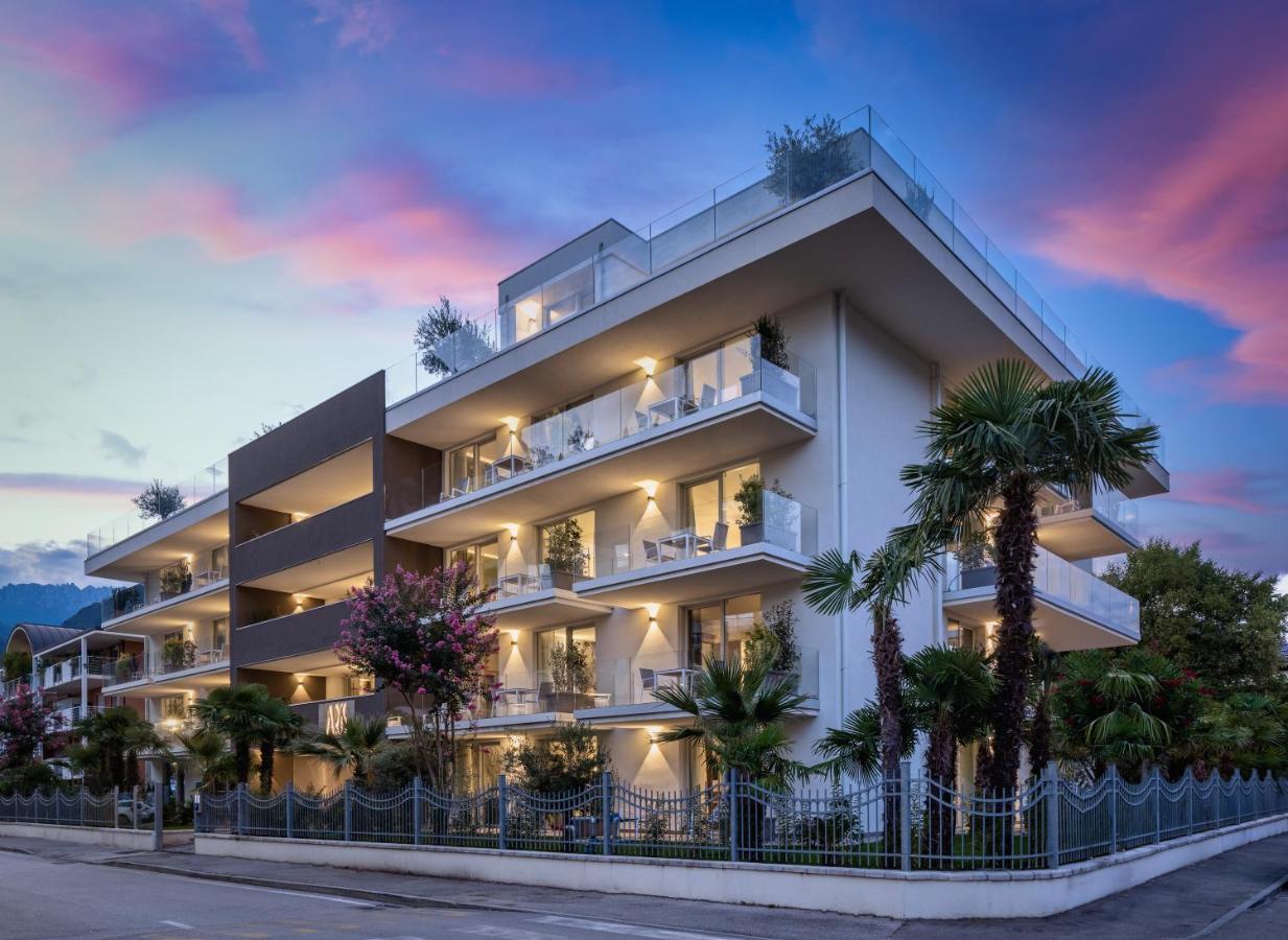 Aris Apartments & Sky Pool - Tonelli Hotels - Adult Friendly Riva del Garda Kültér fotó
