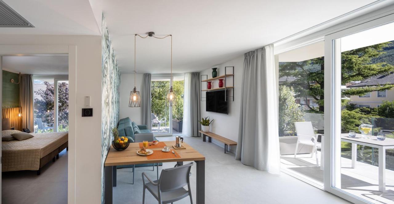 Aris Apartments & Sky Pool - Tonelli Hotels - Adult Friendly Riva del Garda Kültér fotó