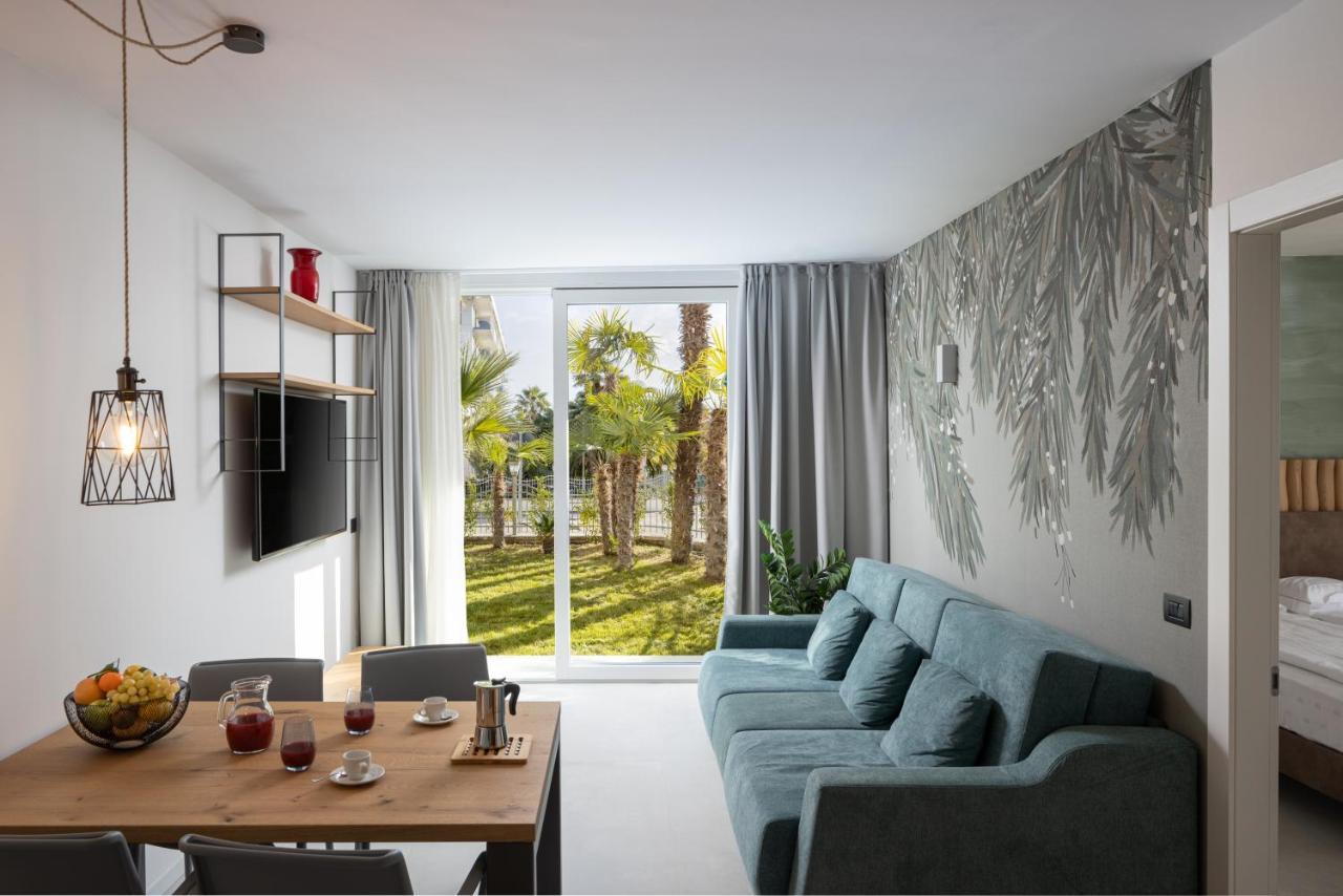 Aris Apartments & Sky Pool - Tonelli Hotels - Adult Friendly Riva del Garda Szoba fotó