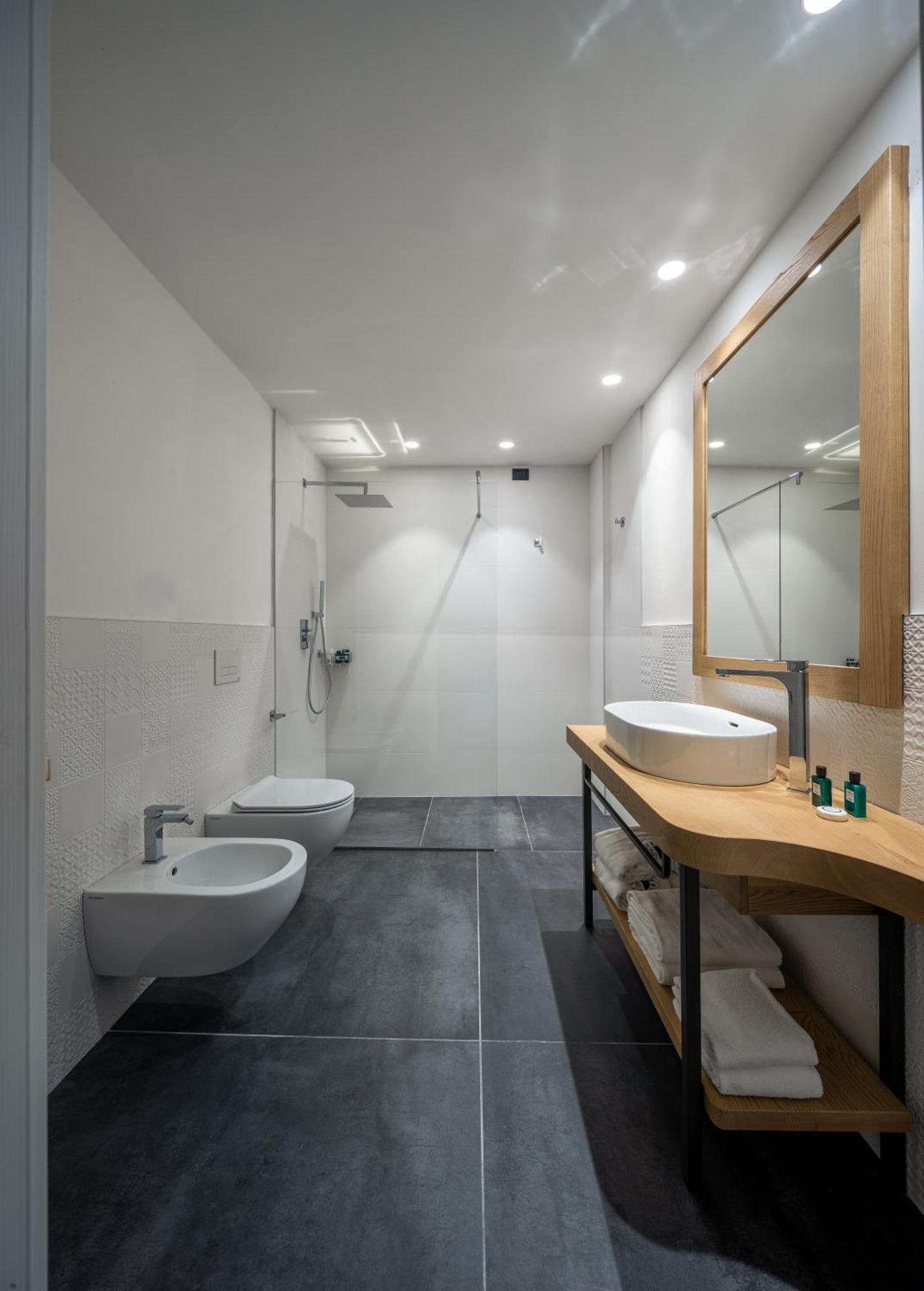 Aris Apartments & Sky Pool - Tonelli Hotels - Adult Friendly Riva del Garda Szoba fotó